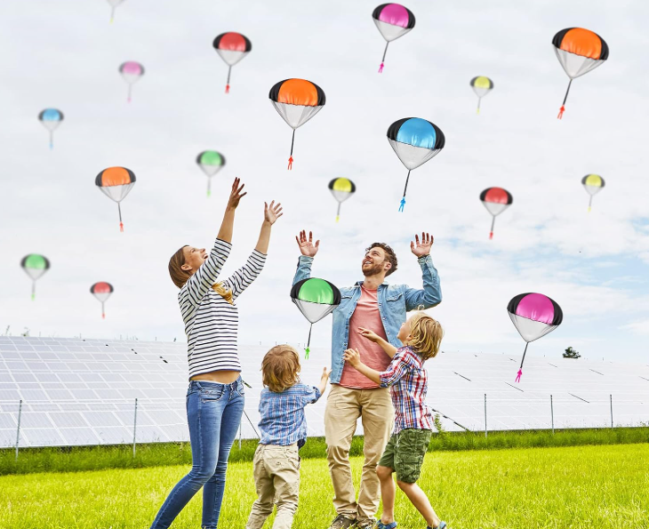 Soar into Fun with High-Quality Cloth Parachuting Army Man Toys!